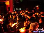 營口楞嚴寺傳燈會，三百市民護佛燭