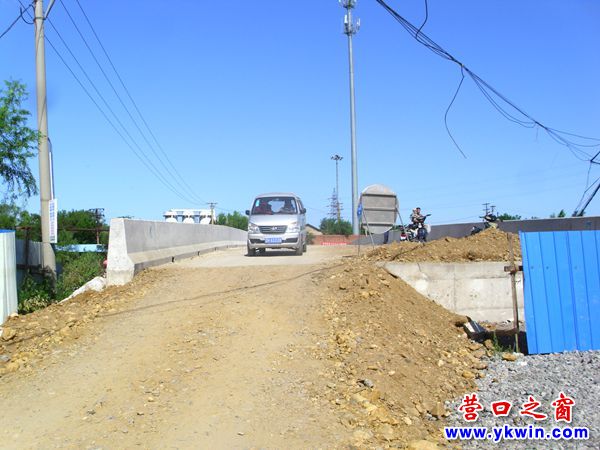 營(yíng)口造紙廠機(jī)水橋重建工程超期兩月仍沒(méi)竣工