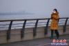 堅(jiān)定信心 同舟共濟(jì)3