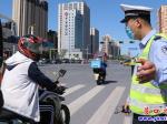 營(yíng)口6月1日起開(kāi)查！騎電動(dòng)車必須帶頭盔