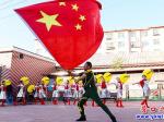 營(yíng)口：紅色文藝輕騎兵走進(jìn)遼河社區(qū)