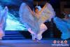 藝術(shù)劇院在老街上演6