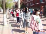 大石橋高中學(xué)生進(jìn)入學(xué)校